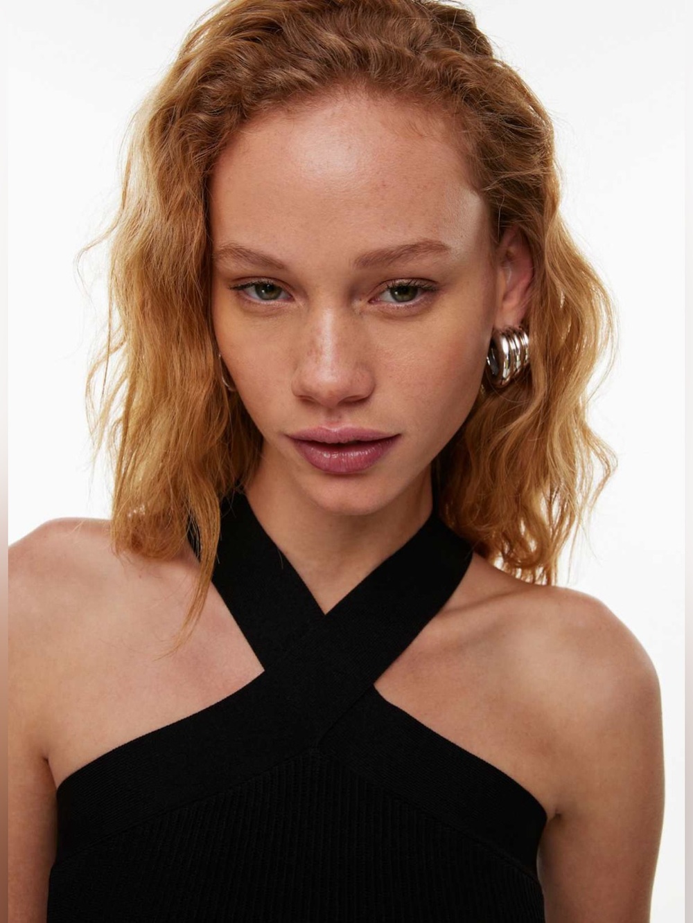 Aritzia Black Ribbed Cross-Halter Crop Top - Picture 2 of 14